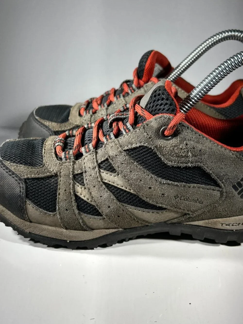 Columbia Youth Kids Boys Waterproof Hiking Camping Shoes Size 3 Brown Sneakers